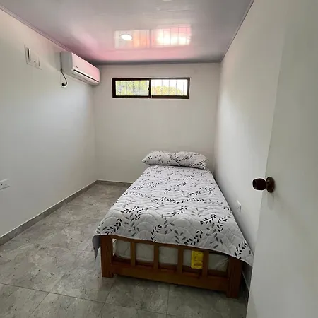 Apartment Ambiente Familiar / Laboral *